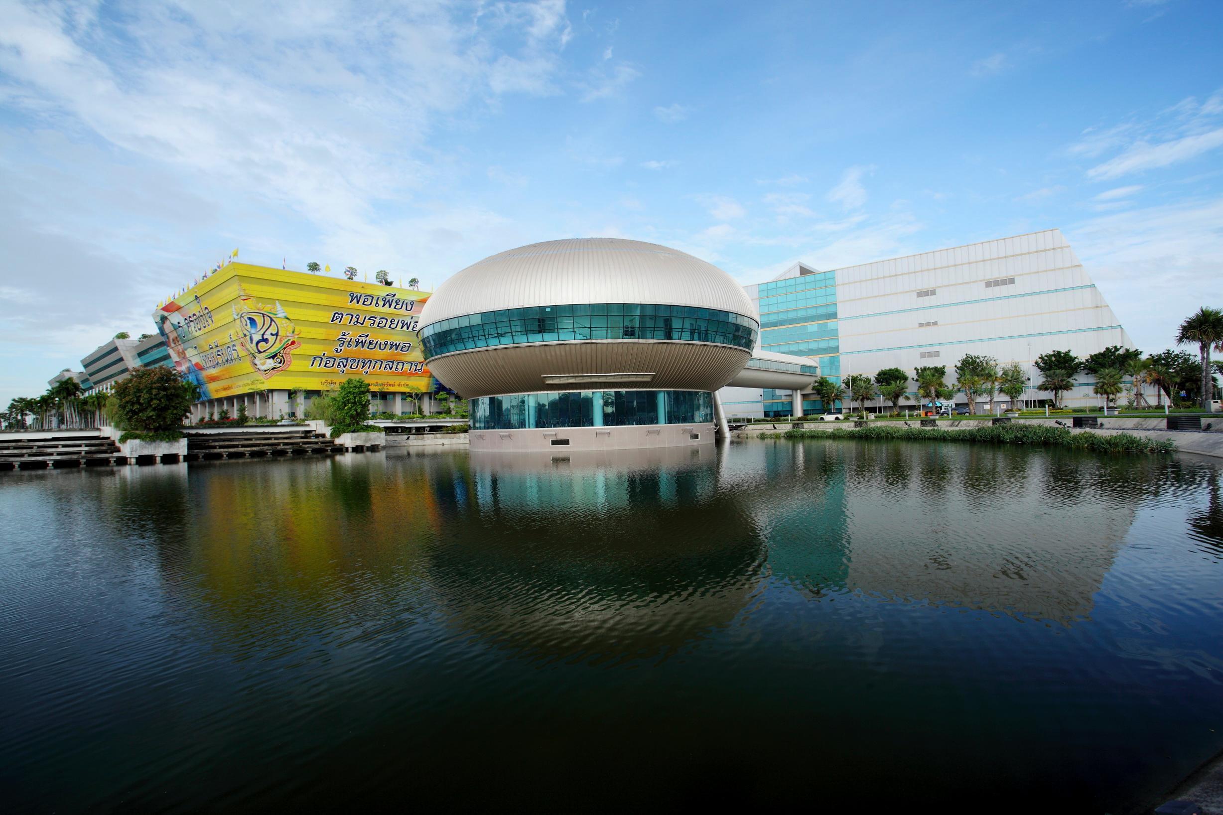 Centara Life Government Complex Hotel & Convention Centre Chaeng Watthana Μπανγκόκ Εξωτερικό φωτογραφία